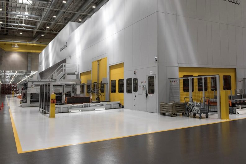 photo-1599452390941-251da594d7e3